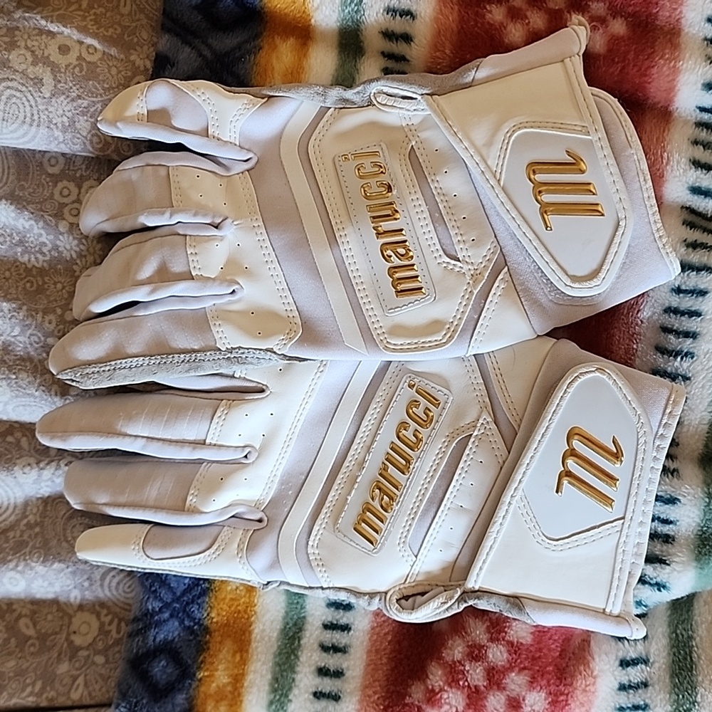 EUC Marucci: Adult Pittards Reserve Batting Gloves, White & Gold, Small